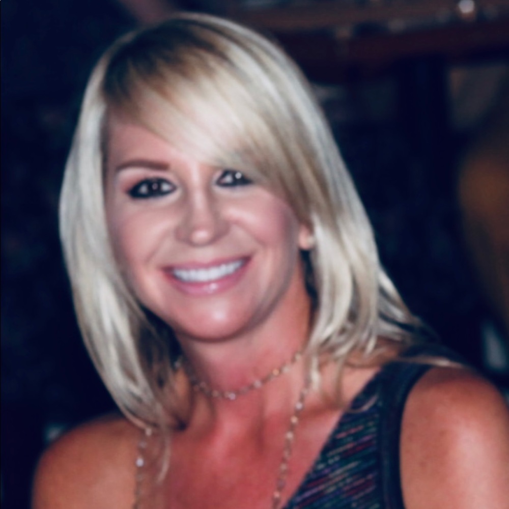 Meet your Posher, Liza